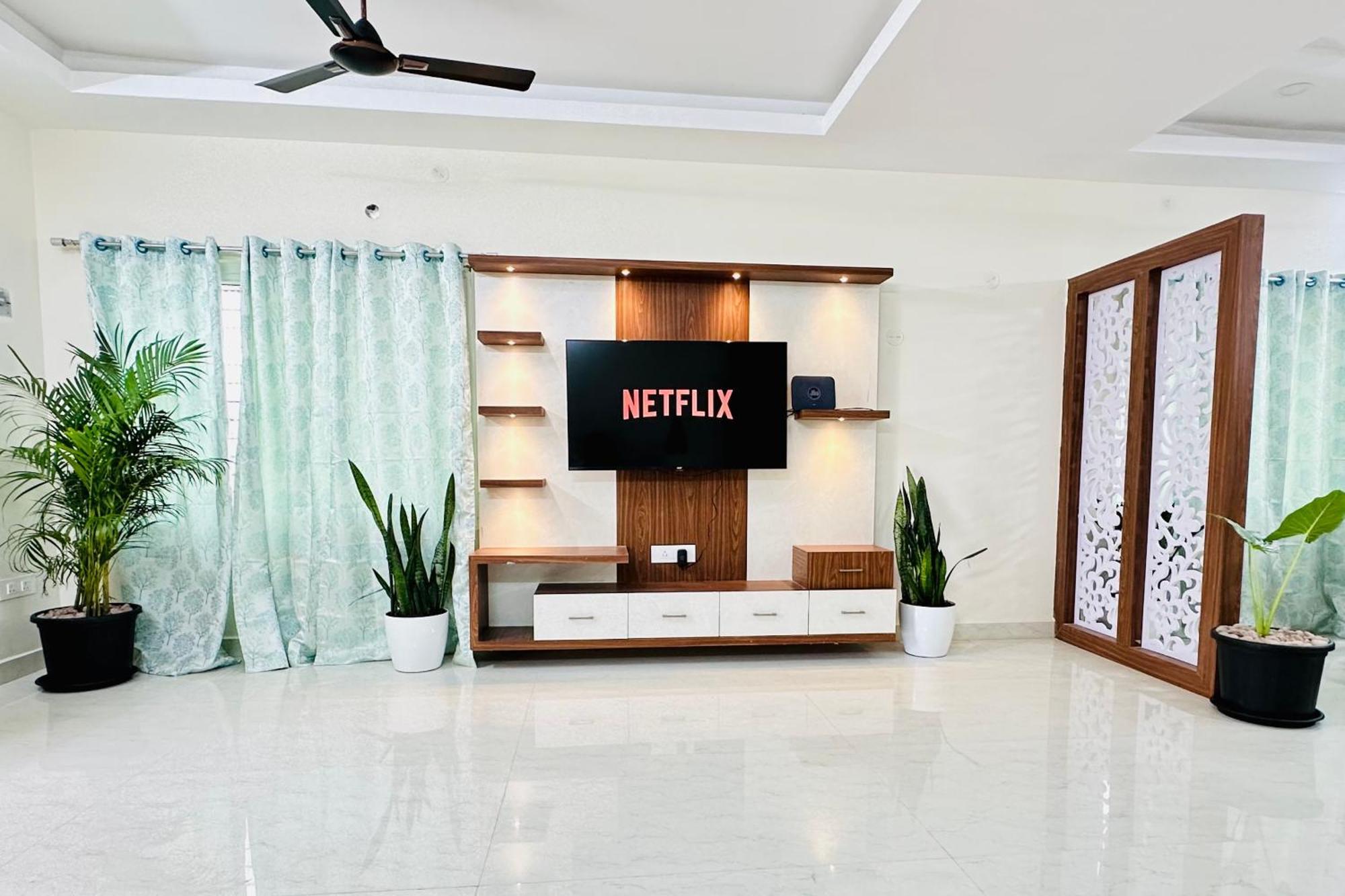 Truelife - 3Bhk Family Suites - Ps4 Pure Veg Restaurant On The Way To Balaji Temple - 2500 Sft Large Signature Apartment - Modular Kitchen - Super Fast Wifi, Smart Tv, 250 Jio Channels - Parking - Easy Access To All Temples - Top Service With Lots Of Tirupati Exterior foto